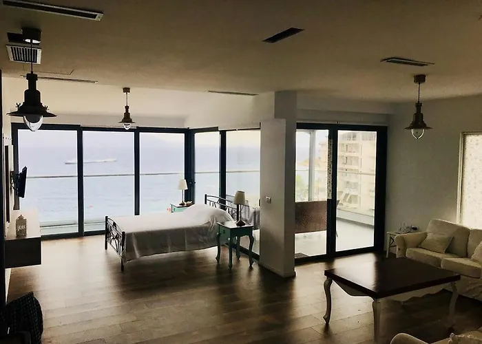 伊庇鲁斯酒店 酒店 4*