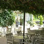 Epirus فندق